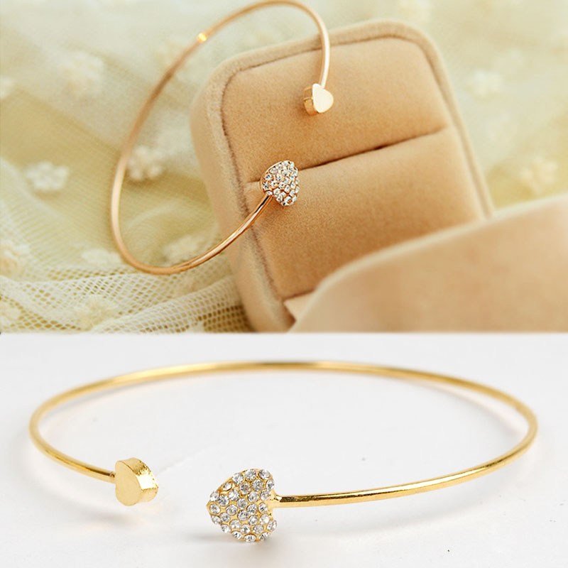 Buy Siroi Gold Plated Bracelet | Tarinika